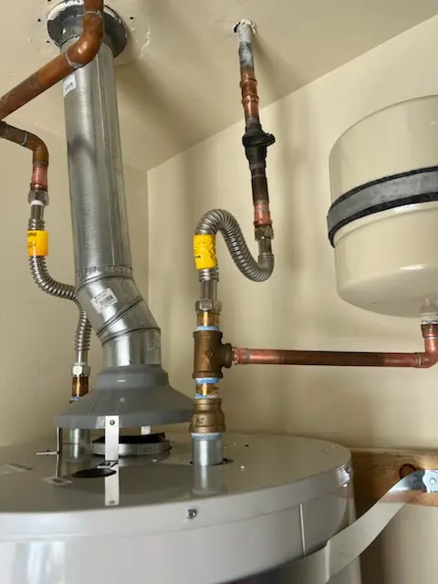 Water heater installation and plumbing repair in Indianola